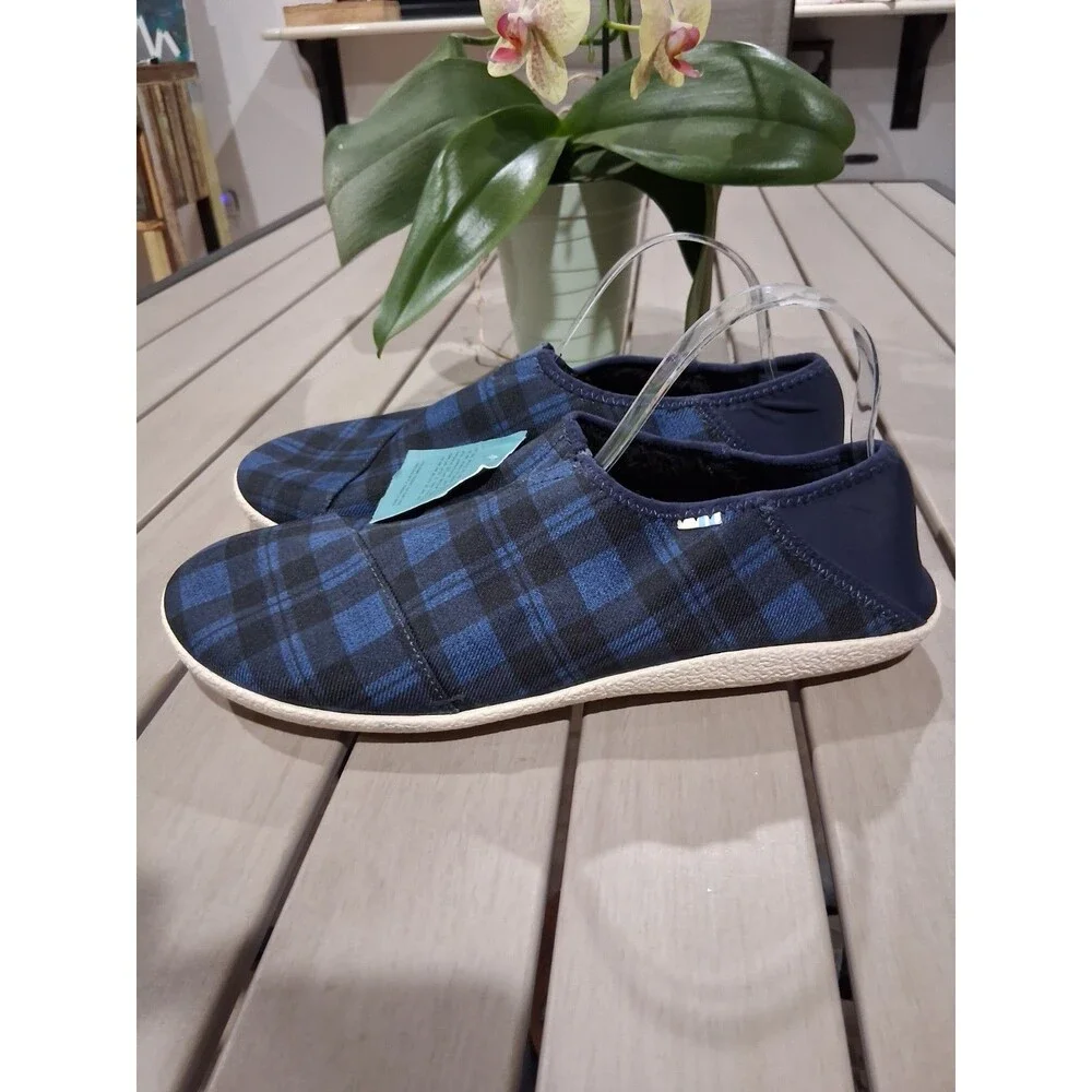 Mens Toms Rodeo Faux Fur Lined Slipper NWOB Black/blue size 13 SB7